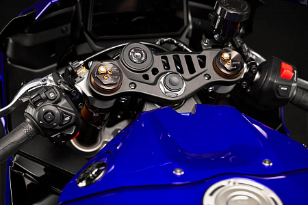 Мотоцикл Yamaha R9